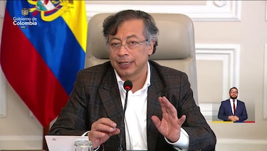 Petro pregunta a Trump ‘bajo qué norma’ anuncia el cierre del espacio aéreo venezolano