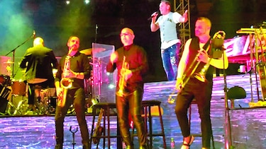 Una noche llena de sorpresas