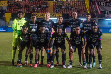 El CAI se lleva el derbi chorrerano y sigue firme en la Conferencia Oeste