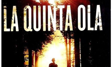 'La quinta ola', visitantes del espacio  sin mayores sorpresas