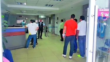 Obreros extranjeros denuncian a exfiscales de Azuero