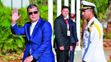 Desisten de que Correa sea candidato