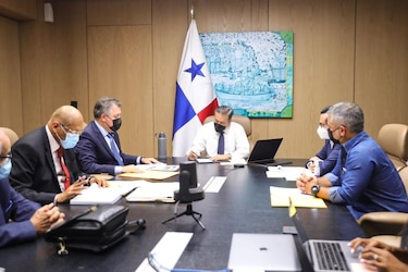 Gobierno se compromete a pagar cuentas a los contratistas antes del mes de junio