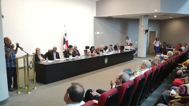 Aprueban en primer debate  proyecto del bono extraordinario para jubilados y pensionados