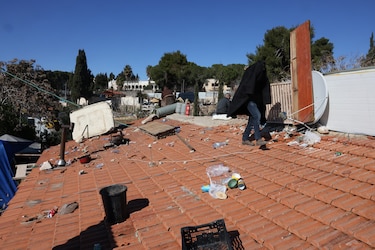 Policía israelí desiste en su intento de desalojar de su casa a familia palestina