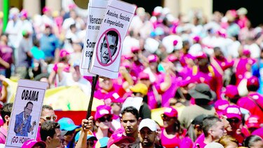 Venezolanos salen a protestar en la calle