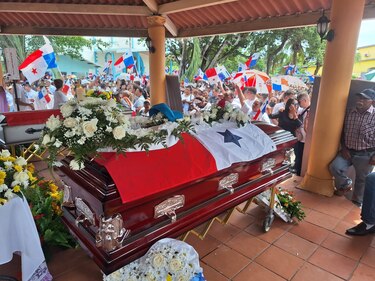 Claman justicia en el sepelio de los dos hombres  asesinados en Chame