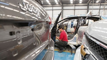 Producción y venta de autos de México cayó 3.7% en julio