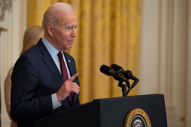 Presidente Biden ordena el embargo sobre la importación estadounidense de petróleo y gas ruso