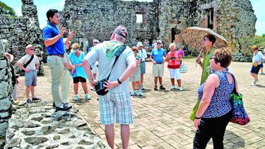 Ruinas atraen a turistas