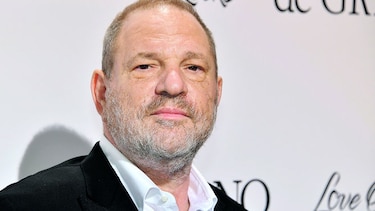 NY demanda a los Weinstein