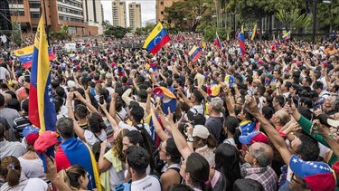 La oposición en Venezuela sale a la calle en rechazo al resultado oficial de las elecciones