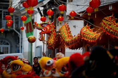‘Historia de un amor’ en mandarín y español para celebrar el año de la serpiente de madera