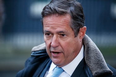 Renuncia el presidente del banco Barclays por sus vínculos con Jeffrey Epstein