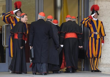 Cardenales de EU cancelan informes a la prensa