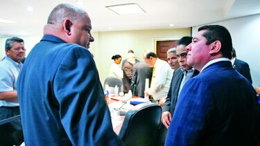 Cabildeo en el PRD por el control del Legislativo