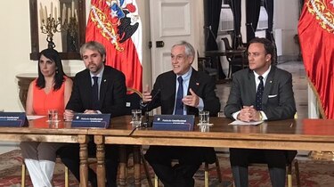 Sebastián Piñera convoca oficialmente a inédito plebiscito constitucional en Chile