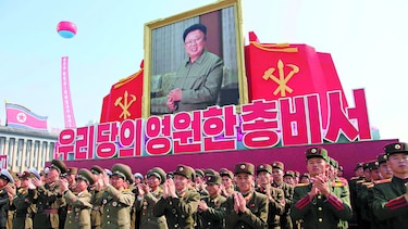 Kim Jong Un alaba su programa nuclear