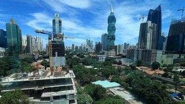 Ejecutivo reorganiza UAF y comisión antiblanqueo