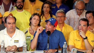 Gobierno y oposición vuelven al diálogo en Venezuela bajo amenaza de ruptura