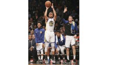 Stephen Curry se luce en la jornada de la NBA