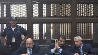 Aplazan dictamen sobre Otto Pérez Molina; concluyen declaraciones
