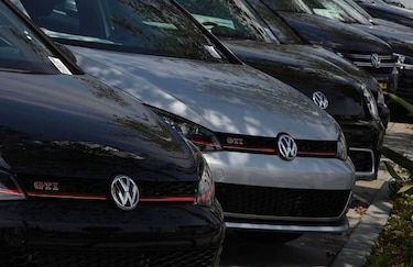 Volkswagen recibe último plazo para acuerdo sobre emisiones