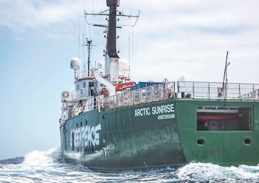 A bordo del Arctic Sunrise  para salvar a los océanos