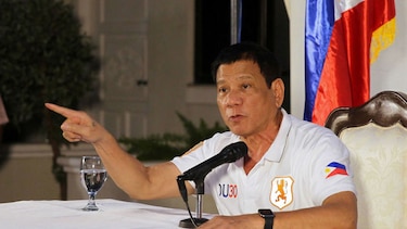 Presidente de Filipinas intenta calmar tensiones con Estados Unidos  tras insulto a Obama