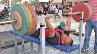 Dimas y Mendoza logran marcas paralímpicas