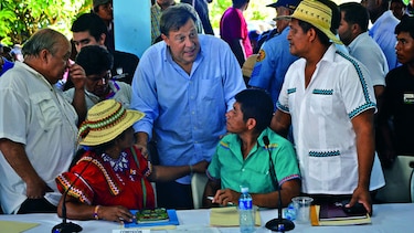Diálogo por represa cae en punto muerto