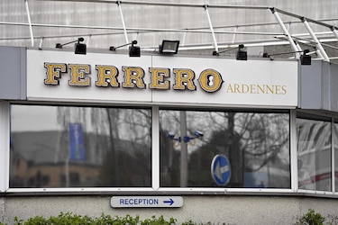 Cerrada en Bélgica fábrica de Kinder por salmonela y Ferrero ‘reconoce fallos internos’