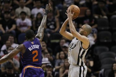 La experiencia de los Spurs desafía el reloj y son los favoritos