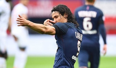 Edinson Cavani renueva con el PSG hasta 2020