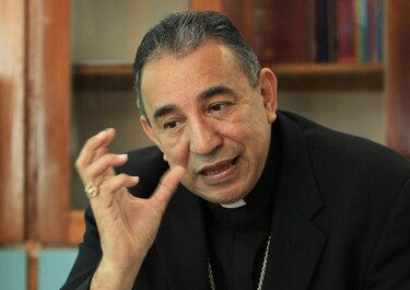 Son necesarias un mínimo de reglas para que no nos hagamos daño: Ulloa