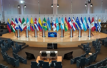Debate presidencial sobre turismo: todo listo en el anfiteatro del Parlatino