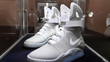 Colección de zapatillas deportivas se vende por récord de 850 mil dólares