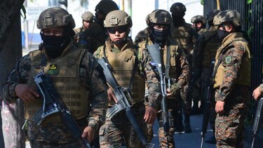 El Salvador: Gobierno militariza la sede del Legislativo 