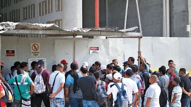 Negociación bajo la tensión latente de una huelga obrera