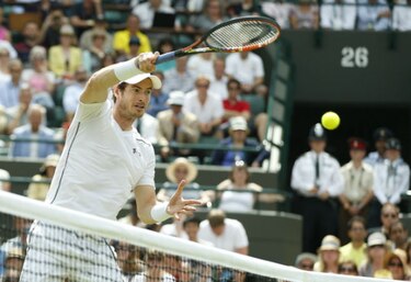 Murray sigue siendo el héroe; Wozniacki se asegura el cupo