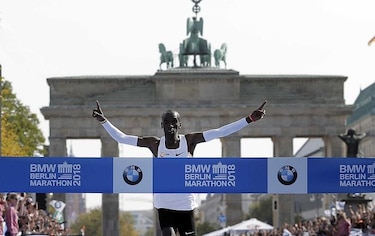 Kipchoge impone nueva marca en Maratón de Berlín