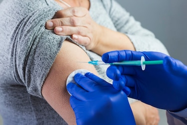 Dosis de vacunas contra la Covid-19 ya están en Panamá para ensayo clínico; hay 2,200 voluntarios