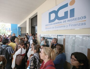 Reducir trámites, ruta para elevar competitividad