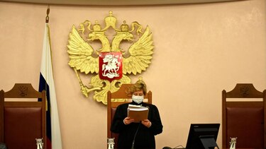 Rusia disuelve oenegé emblema de la lucha por las libertades