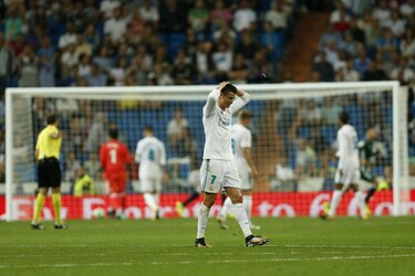 Real Madrid pierde ante Betis y ve alejarse al Barcelona