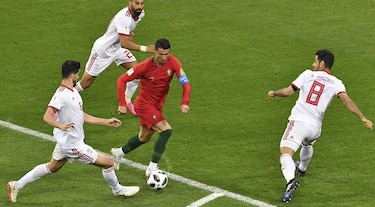 Irán y el VAR hacen sufrir a Portugal, pero los lusos pasan