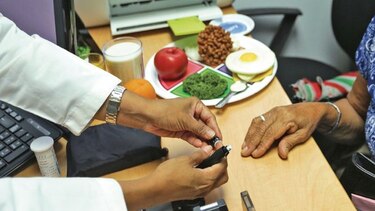Pacientes con diabetes atendidos en la CSS solicitan medicinas, insumos y clínicas