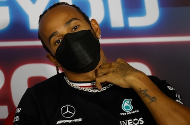 Hamilton y Verstappen se ven las caras en Hungría tras accidente de Silverstone
