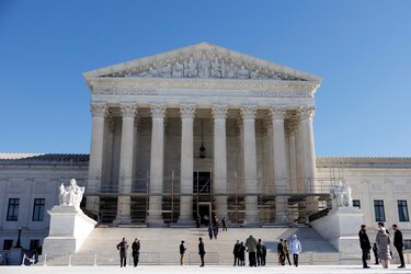 Donald Trump sufre revés judicial tras fallo de la Corte Suprema sobre aranceles