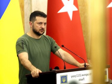 Zelenski descarta acuerdo de paz mientras haya tropas rusas en Ucrania